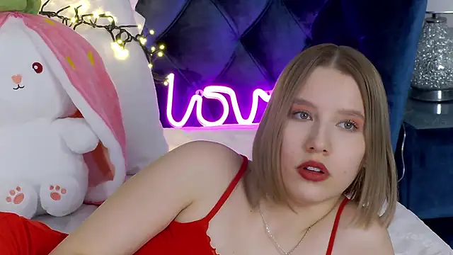 Snapshot of LiliLinn chatting on 3, 3, 2025 LiliLinn online show from 3, 3, 2025