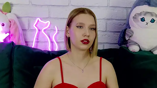 Snapshot of LiliLinn chatting on 12, 3, 2025 LiliLinn online show from 12, 3, 2025