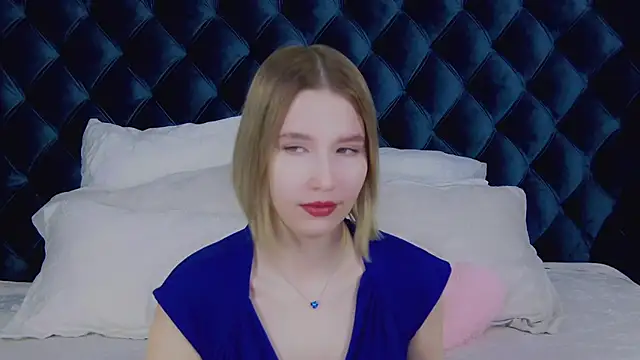 Snapshot of LiliLinn chatting on 14, 3, 2025 LiliLinn online show from 14, 3, 2025