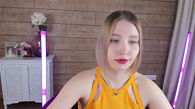 Snapshot of LiliLinn chatting on 15, 3, 2025 LiliLinn online show from 15, 3, 2025