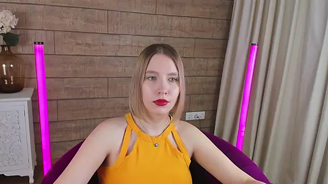 Snapshot of LiliLinn chatting on 15, 3, 2025 LiliLinn online show from 15, 3, 2025