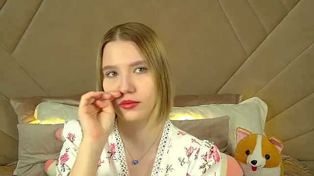 Snapshot of LiliLinn chatting on 17, 3, 2025 LiliLinn online show from 17, 3, 2025