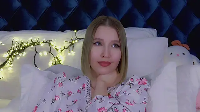 Snapshot of LiliLinn chatting on 19, 3, 2025 LiliLinn online show from 19, 3, 2025