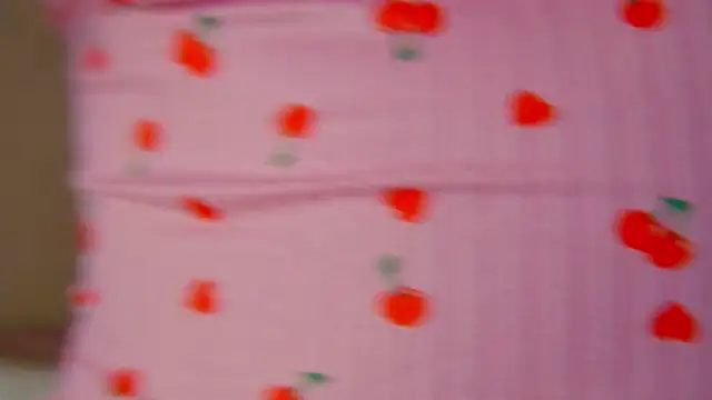 Snapshot of LiliLinn chatting on 1, 11, 2025 LiliLinn online show from 1, 11, 2025