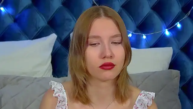 LiliLinn online show from 23, 12, 2025