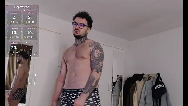 Snapshot of TattedCurls chatting on 17, 2, 2025 TattedCurls online show from 17, 2, 2025