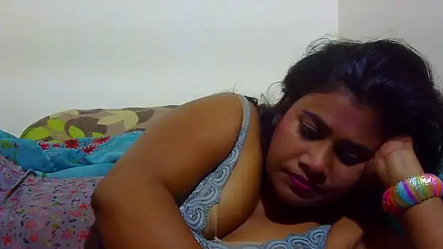 Snapshot of sexy_roma chatting on 24, 11, 2025 sexy roma online show from 24, 11, 2025