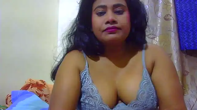 Snapshot of sexy_roma chatting on 27, 11, 2025 sexy roma online show from 27, 11, 2025