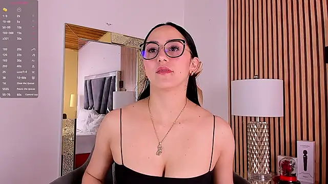 Snapshot of hazel_ross_tcw chatting on 5, 2, 2025 hazel ross tcw online show from 5, 2, 2025