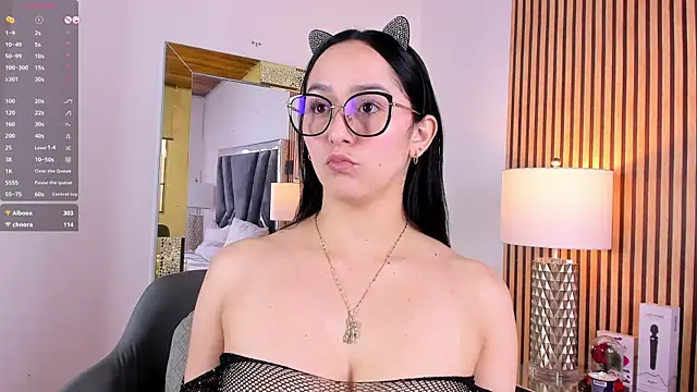 Snapshot of hazel_ross_tcw chatting on 13, 3, 2025 hazel ross tcw online show from 13, 3, 2025