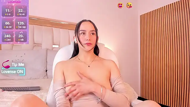 Snapshot of hazel_ross_tcw chatting on 13, 9, 2025 hazel ross tcw online show from 13, 9, 2025