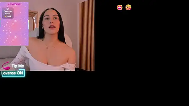 Snapshot of hazel_ross_tcw chatting on 14, 10, 2025 hazel ross tcw online show from 14, 10, 2025