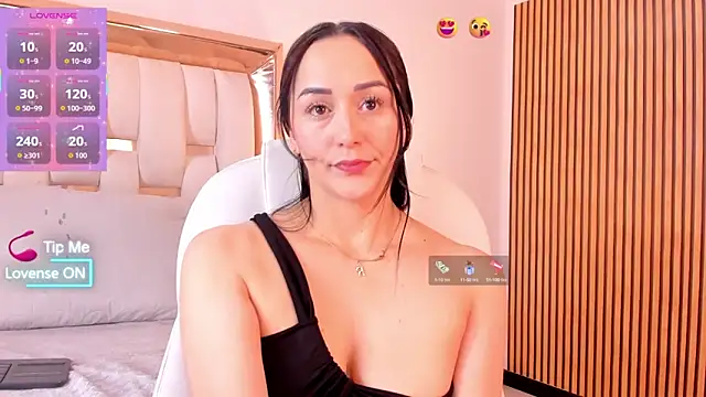 Snapshot of hazel_ross_tcw chatting on 16, 10, 2025 hazel ross tcw online show from 16, 10, 2025