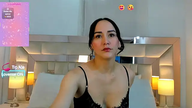 hazel ross tcw online show from 14, 7, 2026