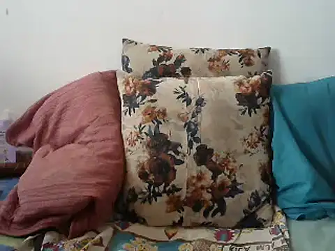 Snapshot of juicy_candy1999 chatting on 21, 1, 2025 juicy candy1999 online show from 21, 1, 2025