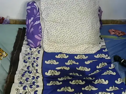 Snapshot of juicy_candy1999 chatting on 28, 2, 2025 juicy candy1999 online show from 28, 2, 2025