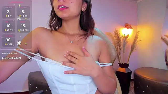 Snapshot of katy_sweet19 chatting on 22, 2, 2025 katy sweet19 online show from 22, 2, 2025