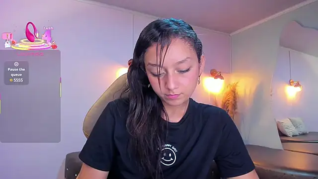 Snapshot of katy_sweet19 chatting on 15, 3, 2025 katy sweet19 online show from 15, 3, 2025