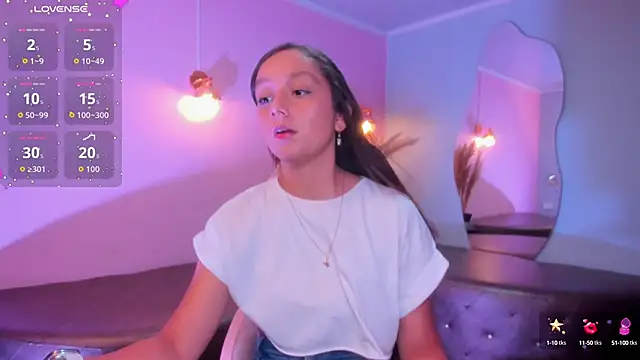 Snapshot of katy_sweet19 chatting on 29, 9, 2025 katy sweet19 online show from 29, 9, 2025