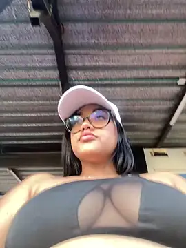 Snapshot of ElaEndez_ chatting on 19, 1, 2025 ElaEndez  online show from 19, 1, 2025