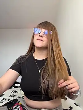 Snapshot of tekila__ chatting on 19, 11, 2025 tekila online show from 19, 11, 2025