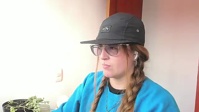 Snapshot of tekila__ chatting on 28, 5, 2026 tekila online show from 28, 5, 2026