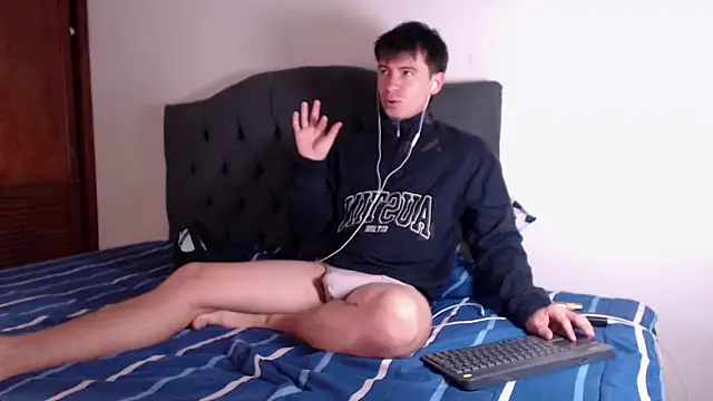 Snapshot of harry_greg21 chatting on 5, 3, 2026 harry greg21 online show from 5, 3, 2026