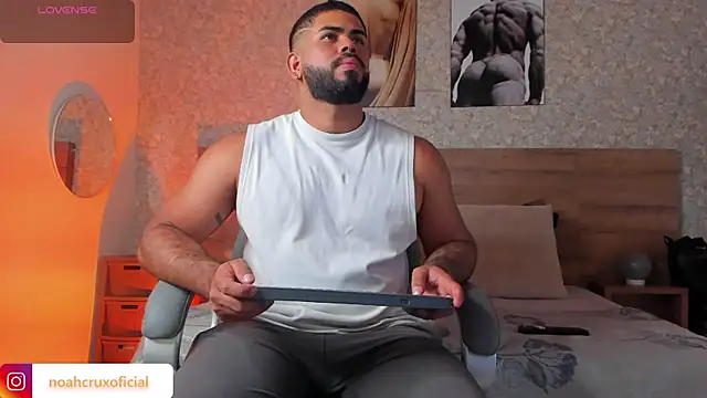 noah crux online show from 2, 10, 2025