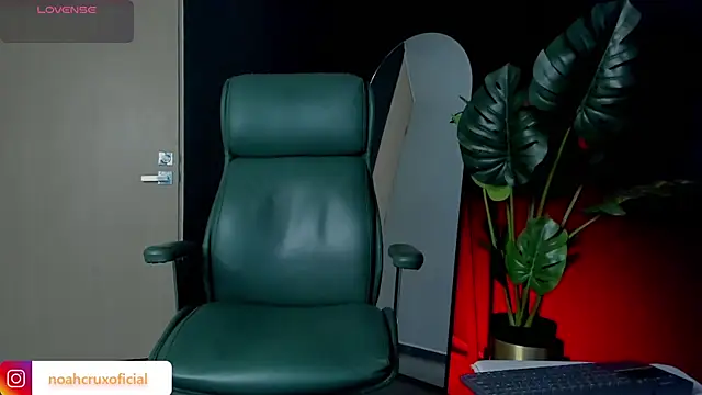 noah crux online show from 7, 7, 2026