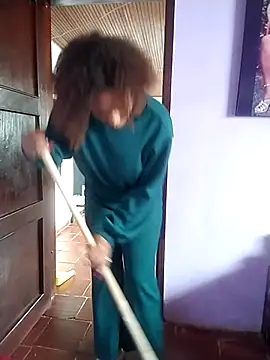 Snapshot of Camille_rose_ chatting on 6, 10, 2025 Camille rose online show from 6, 10, 2025