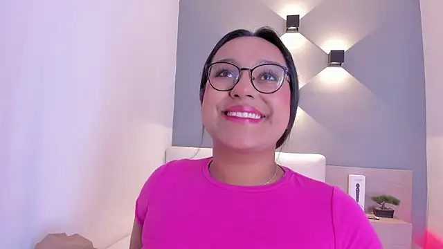 ellamontoya online show from 14, 1, 2025