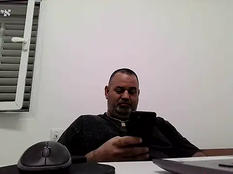 Snapshot of your_man85 chatting on 26, 1, 2025 your man85 online show from 26, 1, 2025