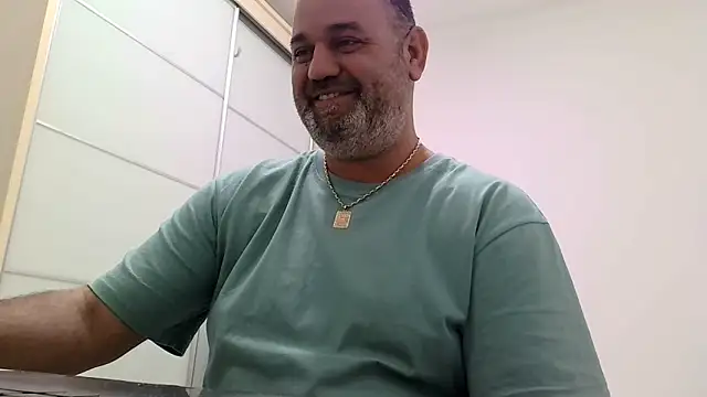 Snapshot of your_man85 chatting on 16, 2, 2025 your man85 online show from 16, 2, 2025