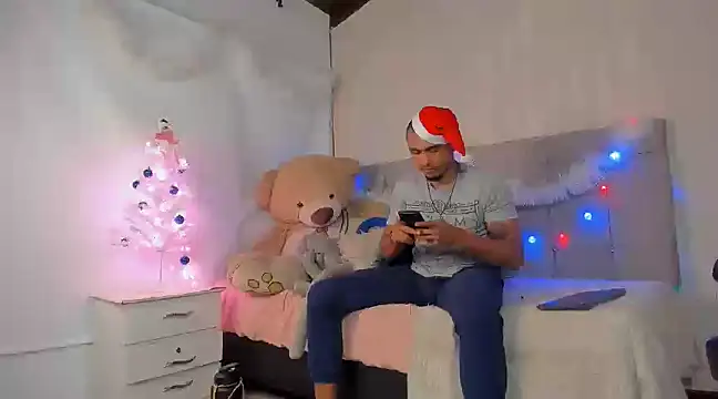 Snapshot of Mateo_Reales chatting on 7, 12, 2024 Mateo Reales online show from 7, 12, 2024