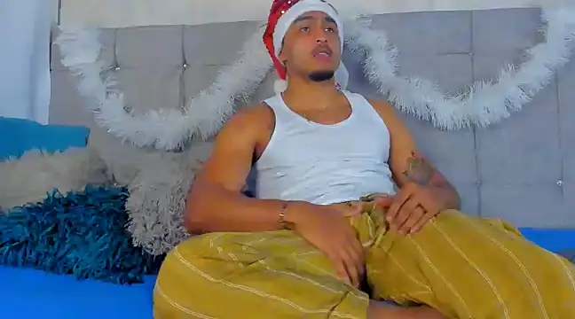 Snapshot of Mateo_Reales chatting on 22, 12, 2024 Mateo Reales online show from 22, 12, 2024