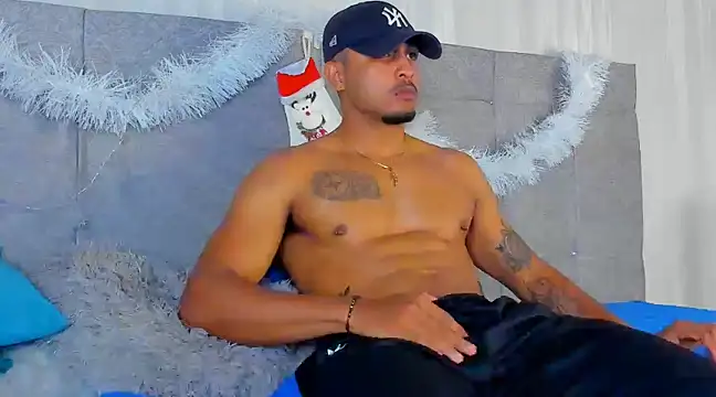 Snapshot of Mateo_Reales chatting on 26, 12, 2024 Mateo Reales online show from 26, 12, 2024