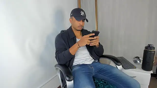 Snapshot of Mateo_Reales chatting on 23, 1, 2025 Mateo Reales online show from 23, 1, 2025