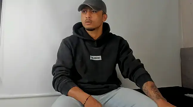 Snapshot of Mateo_Reales chatting on 14, 2, 2025 Mateo Reales online show from 14, 2, 2025