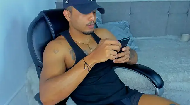 Snapshot of Mateo_Reales chatting on 8, 3, 2025 Mateo Reales online show from 8, 3, 2025