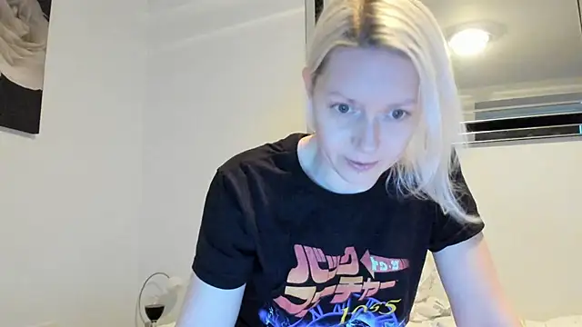 Snapshot of BetterThanYourEx69 chatting on 5, 1, 2025 BetterThanYourEx69 online show from 5, 1, 2025