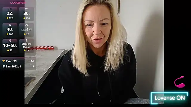 Snapshot of Angelamariexox chatting on 21, 12, 2025 Angelamariexox online show from 21, 12, 2025