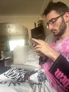 EE123458 online show from 12, 9, 2025