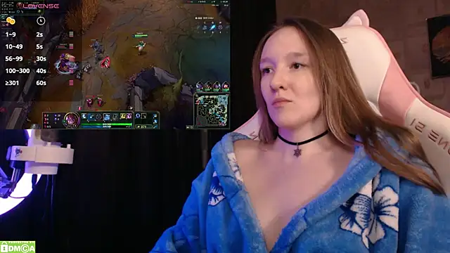 MoonlishSiren online show from 2, 3, 2025