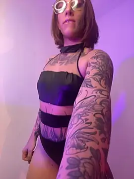 ValenGray online show from 17, 11, 2025