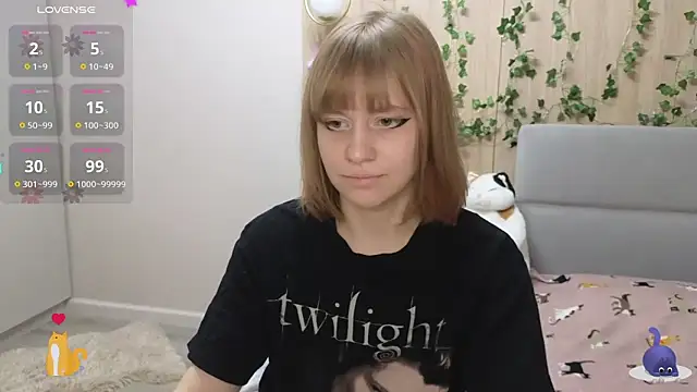 Snapshot of HermioneHHH chatting on 20, 3, 2025 HermioneHHH online show from 20, 3, 2025