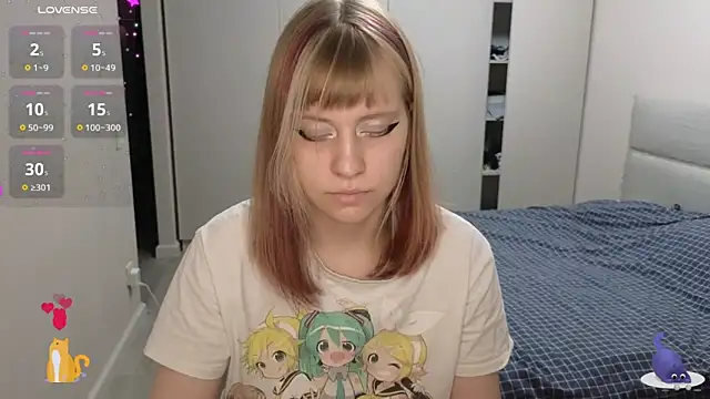 Snapshot of HermioneHHH chatting on 5, 10, 2025 HermioneHHH online show from 5, 10, 2025