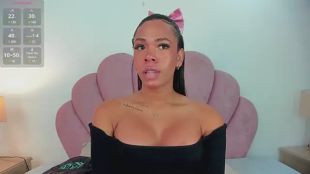 Nicole Paradise online show from 5, 3, 2025