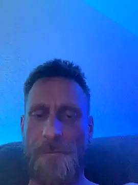 Snapshot of Bro4bro0040 chatting on 11, 11, 2025 Bro4bro0040 online show from 11, 11, 2025