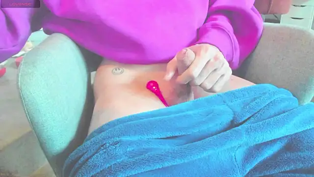 sexy in the dark online show from 7, 2, 2025