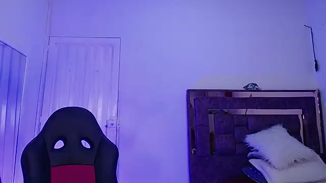 Snapshot of alejandrafitt chatting on 8, 10, 2025 alejandrafitt online show from 8, 10, 2025